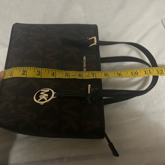 Michael Kors Jet Set Traveler Black and Brown Women's Shoulder Bag/Crossbody Bag - Picture 10 of 11